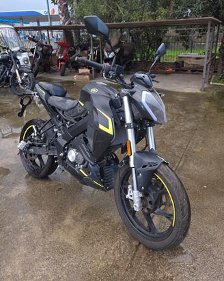 Keeway RKF 125 sinistrata