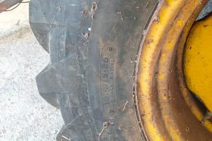 Pneumatici agricoli + cerchi