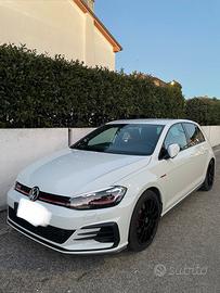 Volkswagen golf GTI 7.5