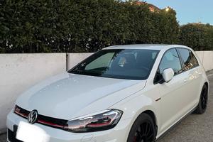 Volkswagen golf GTI 7.5