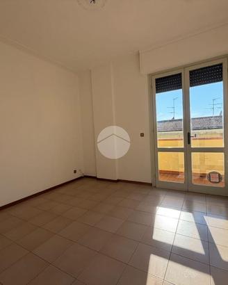 4 LOCALI A VIAREGGIO