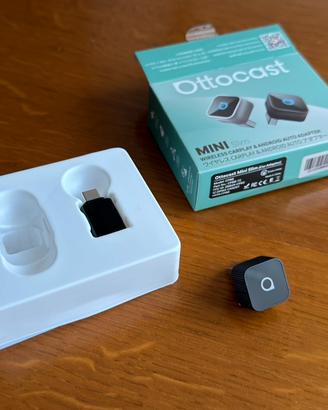 Ottocast Mini slim Apple Carplay & Android Uto