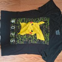 T-shirt Pokemon nera taglia S