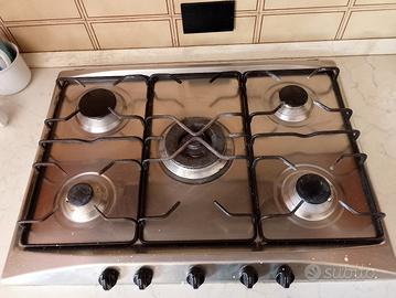 piano cottura e forno Smeg 