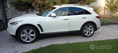 infiniti qx 70s