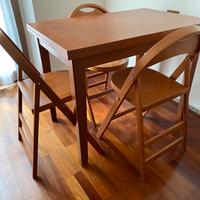 Tavolo allungabile e sedie Calligaris