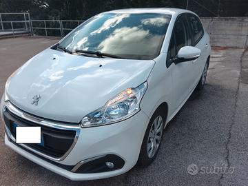 Peugeot 208 Van 1.6 HDi detraibile al 100%