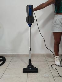Aspirapolvere usata ma funzionante 