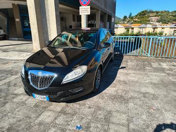 lancia delta 1.6 Multijet 
