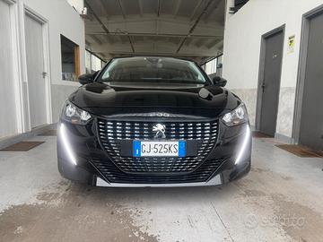 Peugeot 208 OK NEOPATENTATI - PREZZO REALE NO VINC