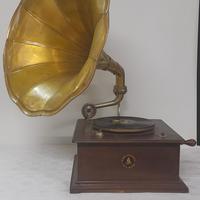 grammofono d'epoca 