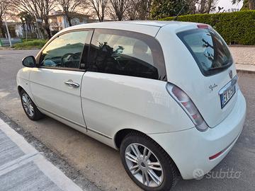 lancia y unica