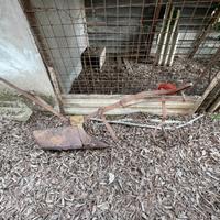 Aratro manuale monovomere con ruota