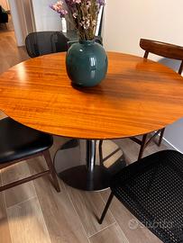 Tavolo rotondo vintage stile svedese