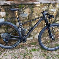 Scott scale ultimate taglia M