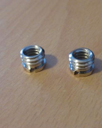 2 adattatori cavalletto fotocamera  1/4 3/8