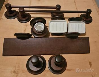 Set accessori bagno in legno e ceramica