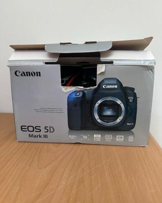 Canon EOS 5D Mark III Full Frame + scatola origina
