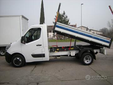 Renault Master cassone ribaltabile trilaterale