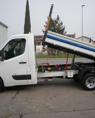 Renault Master cassone ribaltabile trilaterale