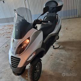 Scooter PIAGGIO MP3 250 cc