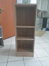 piccola libreria -scaffale