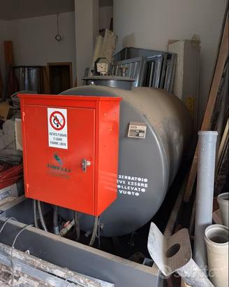 serbatoio mobile gasolio agricolo 2300 L con pompa