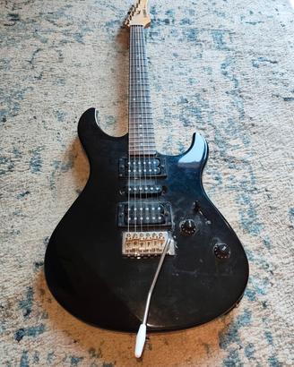 Chitarra elettrica Yamaha ERG127