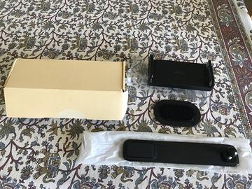 Supporto da viaggio flessibile smartphone, tablet