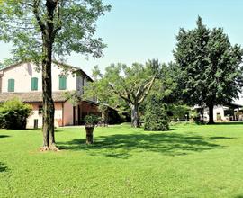 Villa bifamiliare a Lido di Savio, con ampio