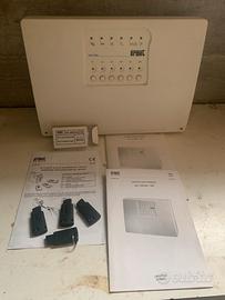 Centrale allarme URMET 1061/004