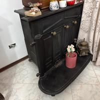 Caminetto in ghisa a legna 1980