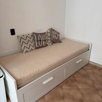 Letto ikea con cassettoni singolo e matrimoniale