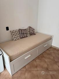 Letto ikea con cassettoni singolo e matrimoniale