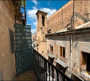Massimo attico ristrutturato con terrazzo per B&B