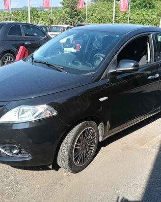 Lancia Ypsilon 1.0 FireFly 5 porte S&S Hybrid Ecoc
