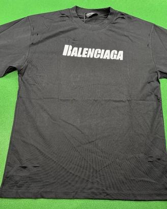 T shirt balenciaga