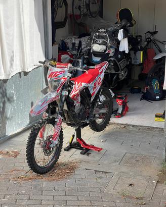 Fantic 125 xef 2024 enduro 4t