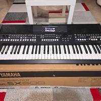 Tastiera Yamaha PSR SX-600 