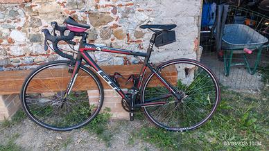 bici da strada GT