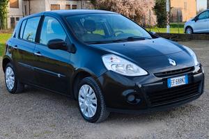 Renault Clio 1.2 16V 5 porte Luxe