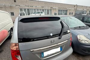Auto Honda FR-V 6 posti