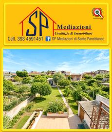 Singola bifamiliare con terreno e garage