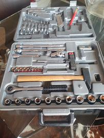 casetta atrezzi vari