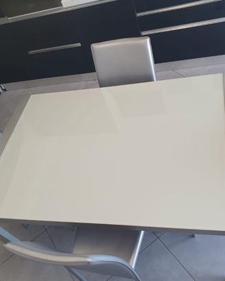 Tavolo cucina/ soggiorno