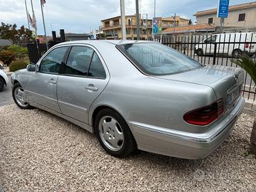 Mercedes-benz E 270 CDI cat Avantgarde
