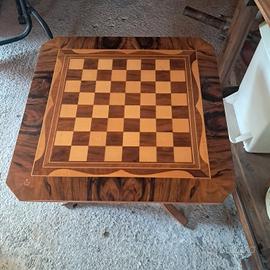 tavolino scacchiera in legno 