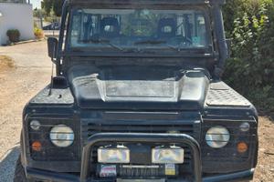 Land Rover Defender 110