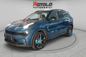 LYNK&CO 01 01 PHEV
