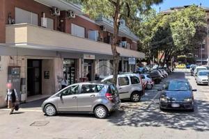 NEGOZIO A ROMA